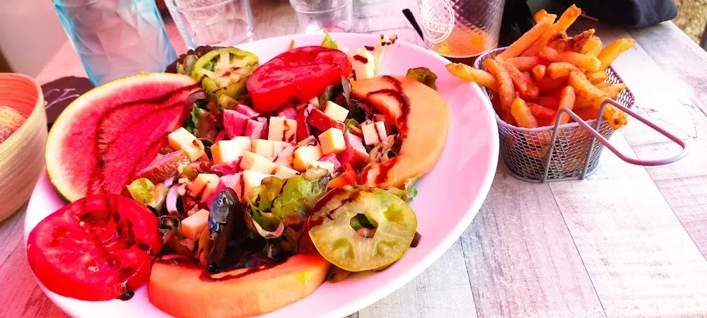 Salade Fraîcheur Tomates Comté Saucisse